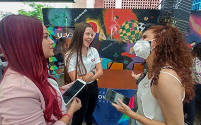 E-learning uavista capta interés en la Feria Universitaria del Emil Friedman