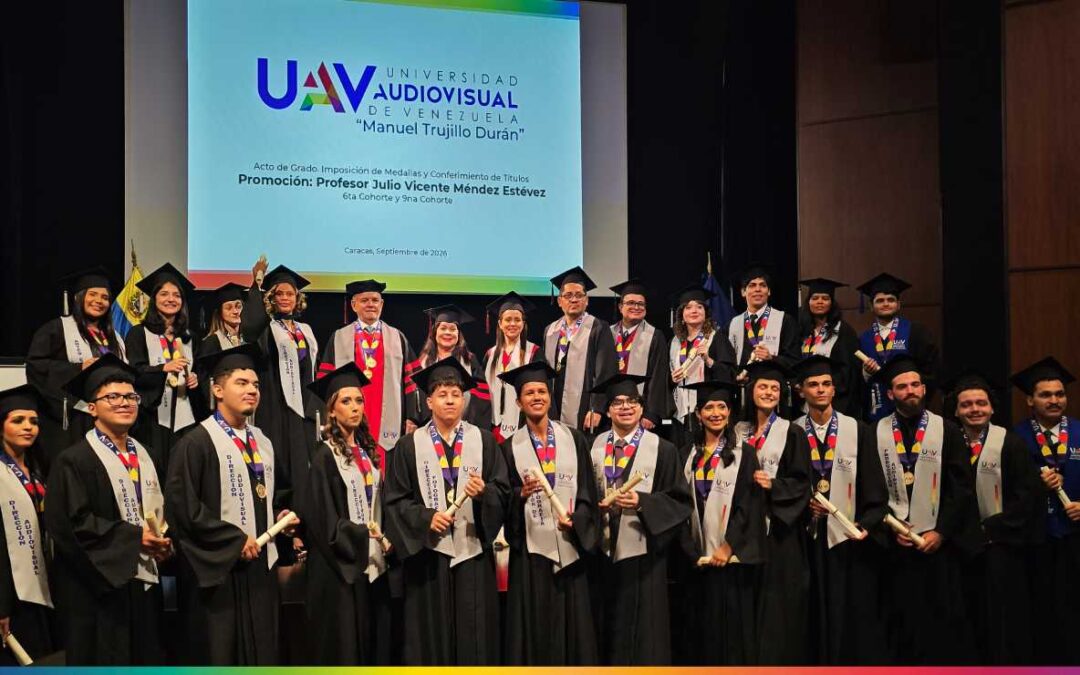 Ceremonia Acto de Grado Promoción Julio Vicente Méndez Estévez