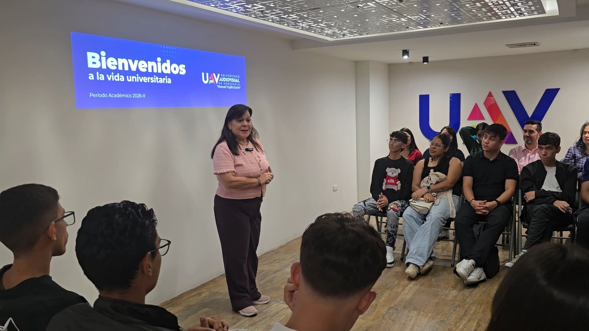 Rectora de la UAV, Dr. Deyanira Nieves durante su discurso.