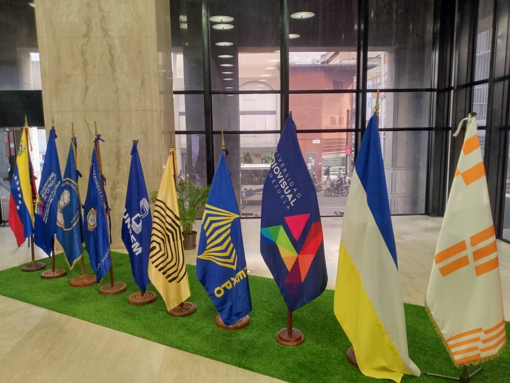 Simposio Internacional Multimodalidad celebrado en Caracas