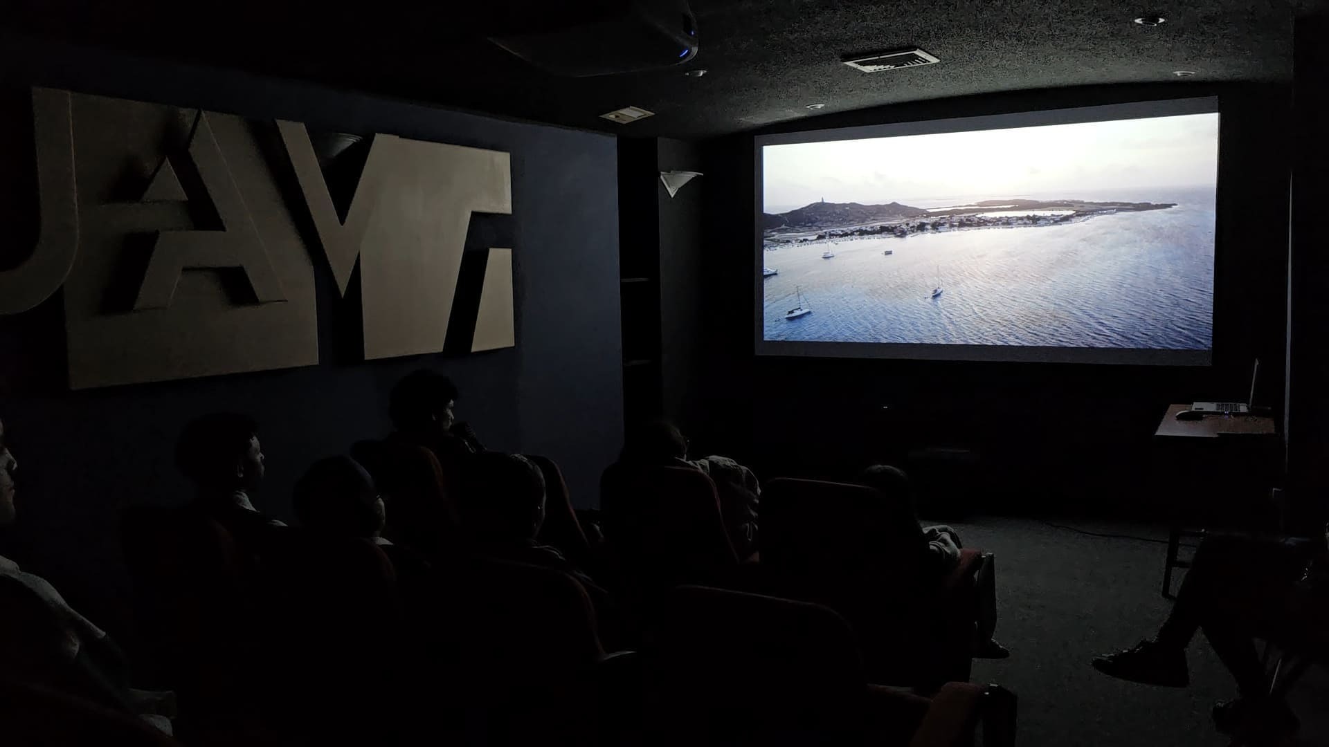 Momento de proyección de la película: Un viaje de película