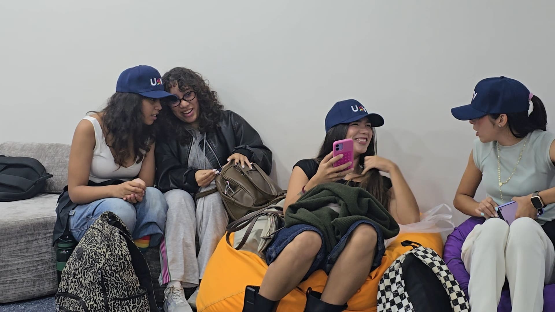 Estudiantes durante las actividades